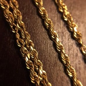 14k gold rope chain & 10k pendant
